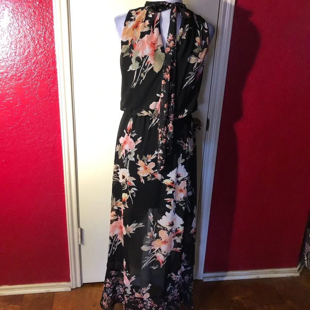 White House Black Market Maxi High-Low Sleeveless Floral Dress - Picture 9 of 12